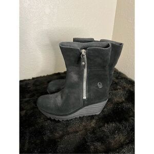 Fly London  Size 39 8.5 YEX black Oil Suede Diesel Wedge Platform boot